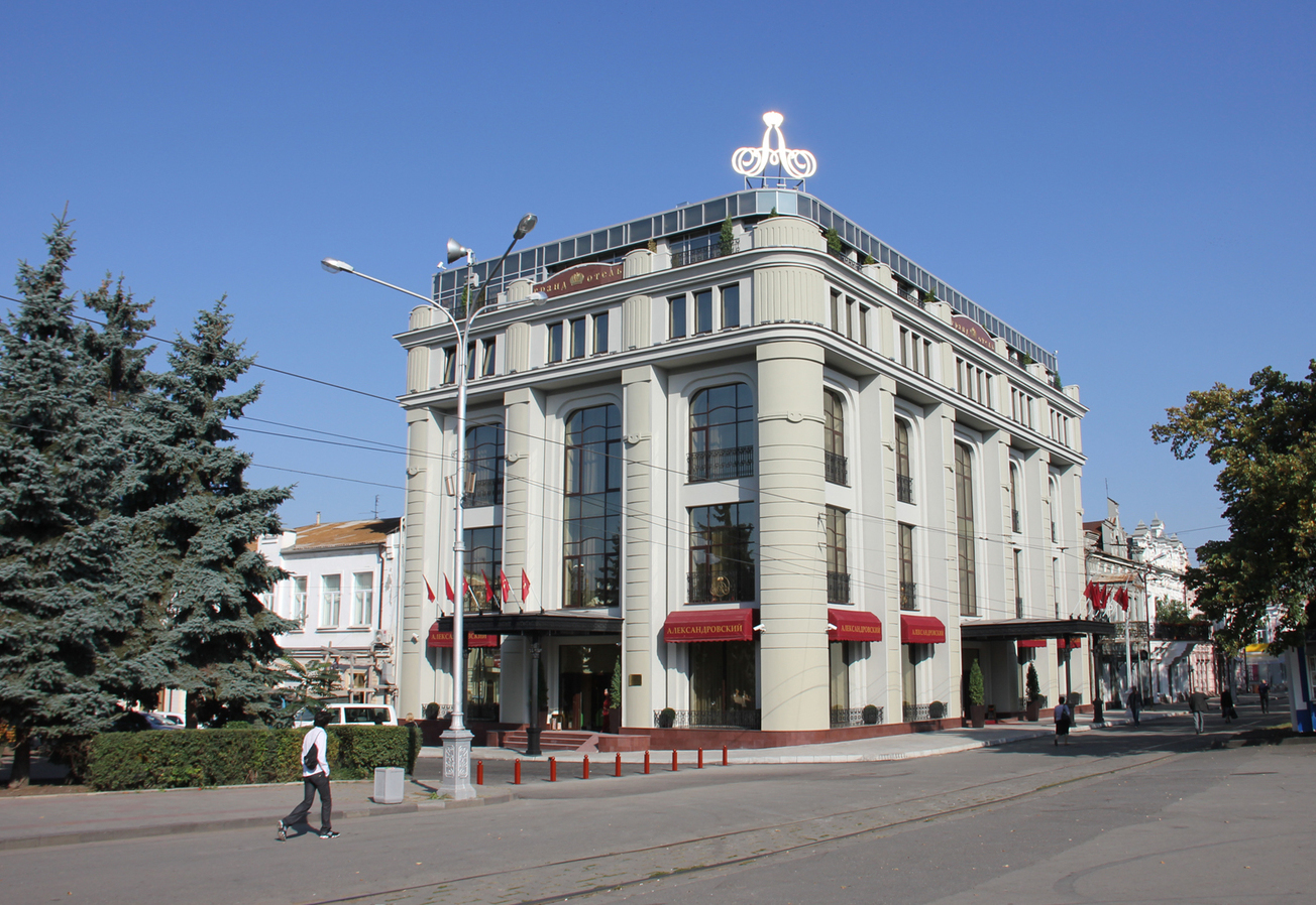 Art Studio BelloStone - implemented project. Vladikavkaz, the Chechen Republic,, marble, granite, onyx. Tile, slabs. Facade work Art Studio BelloStone - implemented project. Vladikavkaz, the Chechen Republic,, marble, granite, onyx. Tile, slabs. Facade work