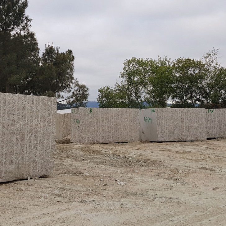 Rosavel granite blocks