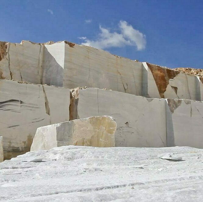 Blanco Macael marble quarry