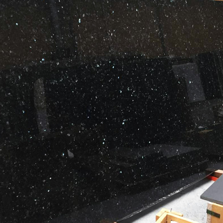Labrador Oscuro (Emerald Pearl) granite slabs