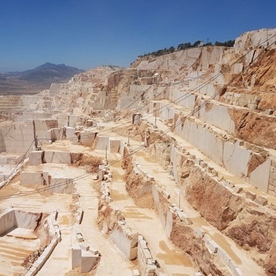 Crema Marfil Marble quarry