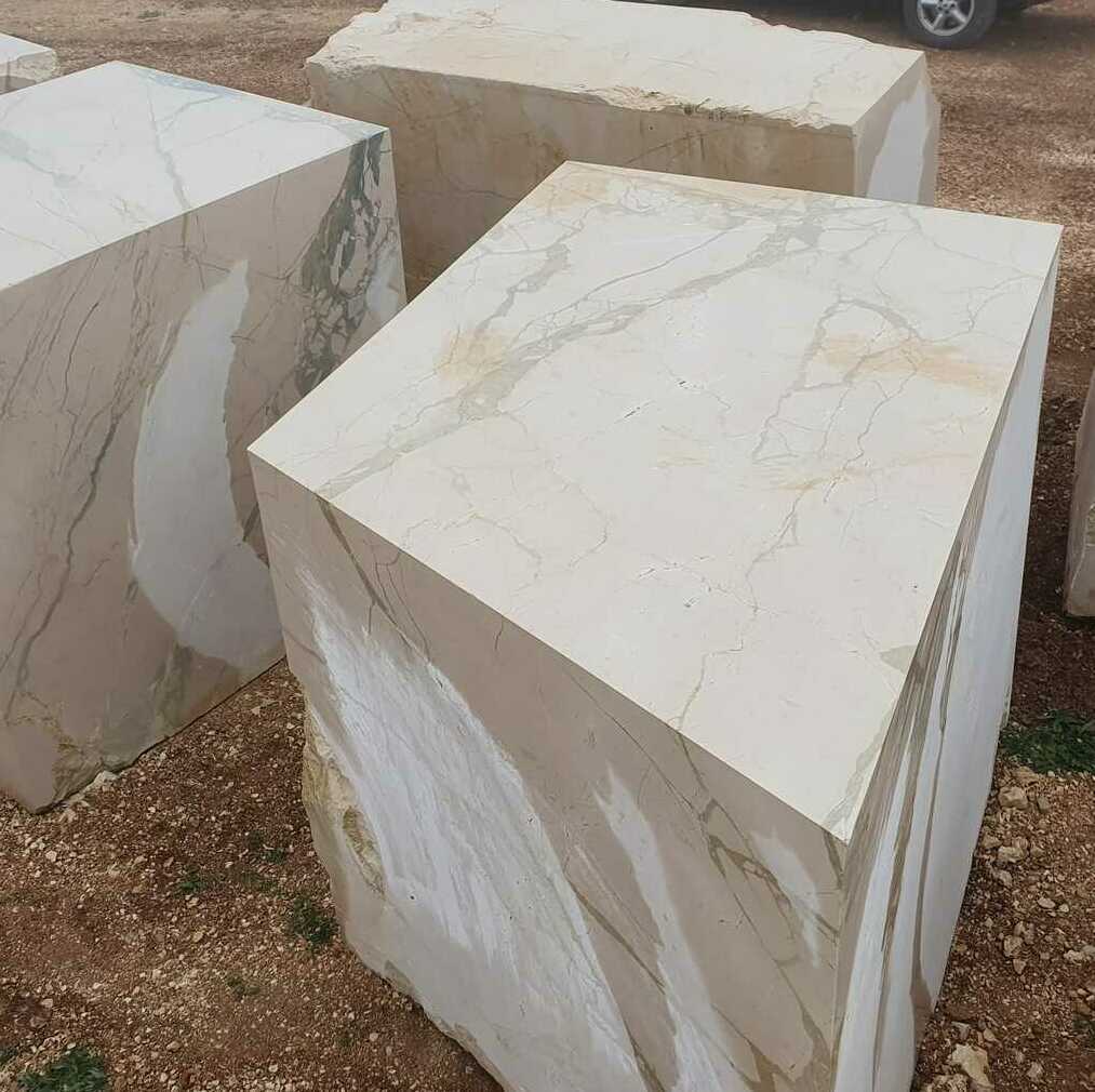 Renaissance marble ( Renacimiento marmo) blocks