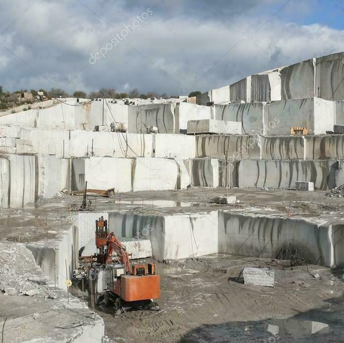 Blanco Crystal granite quarry