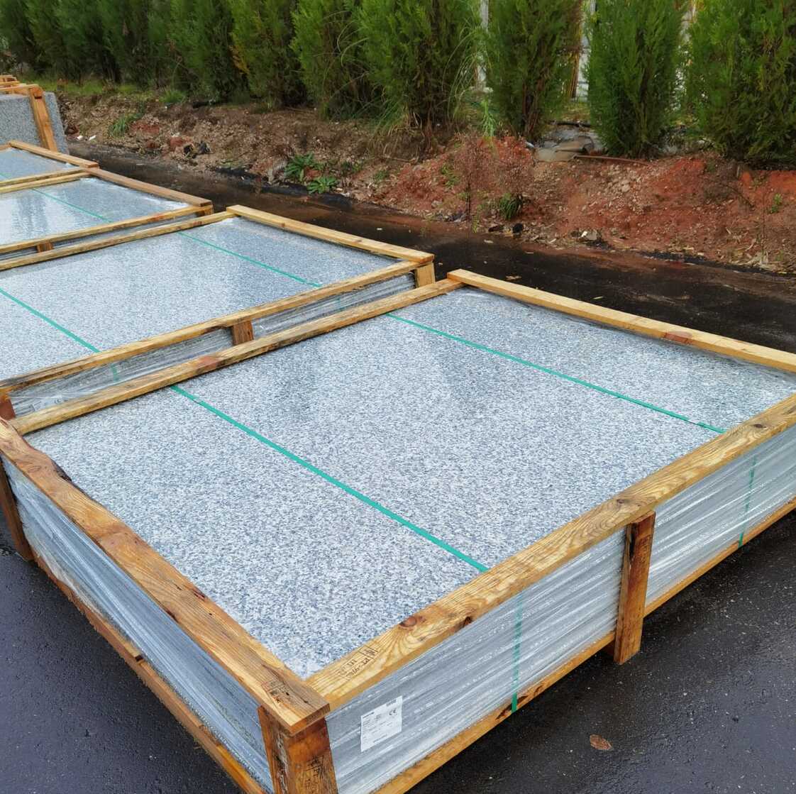 Blanco Castilla granite slabs
