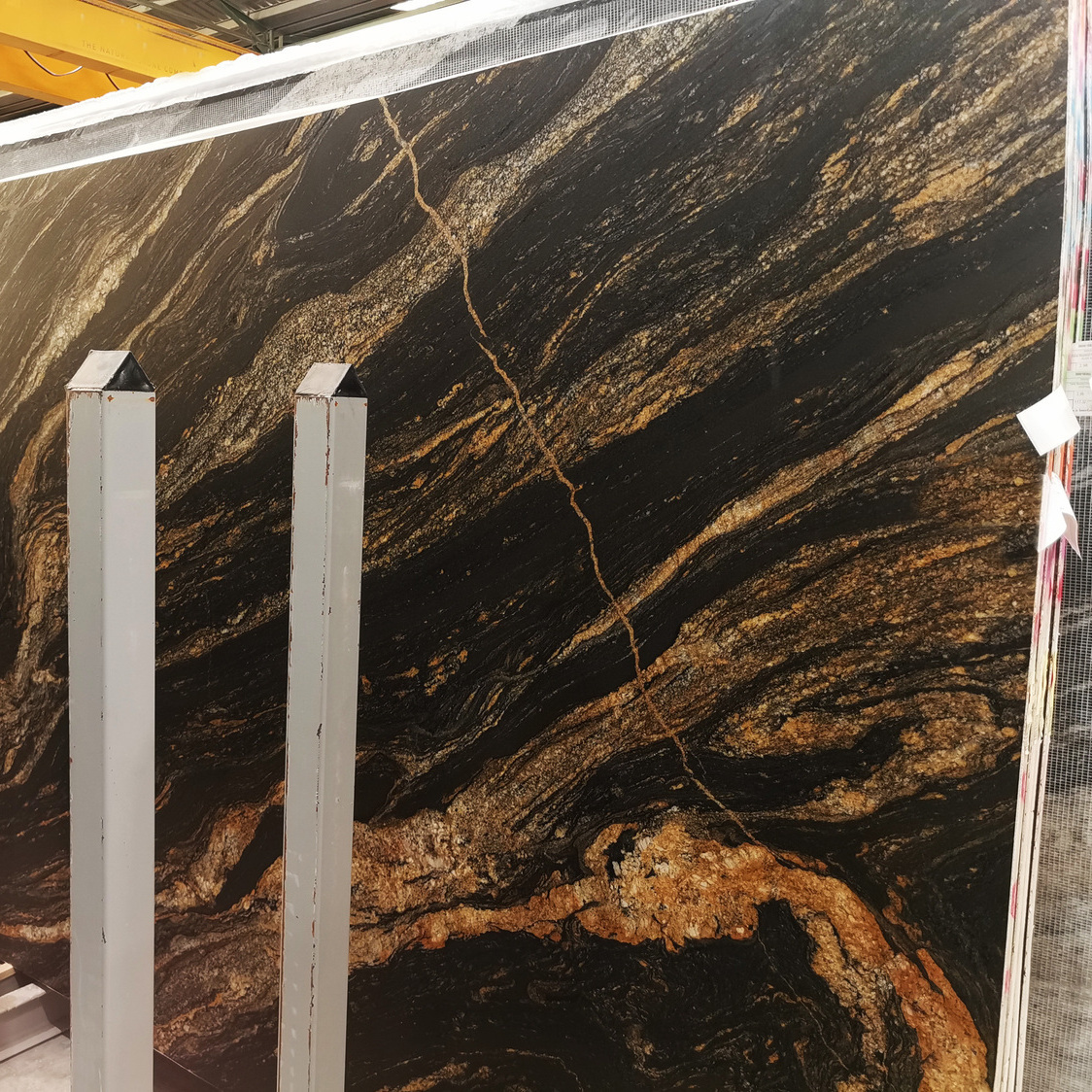 Stromboli granite slabs