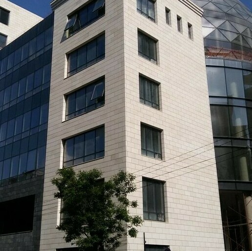 projects from Bateig natural stone