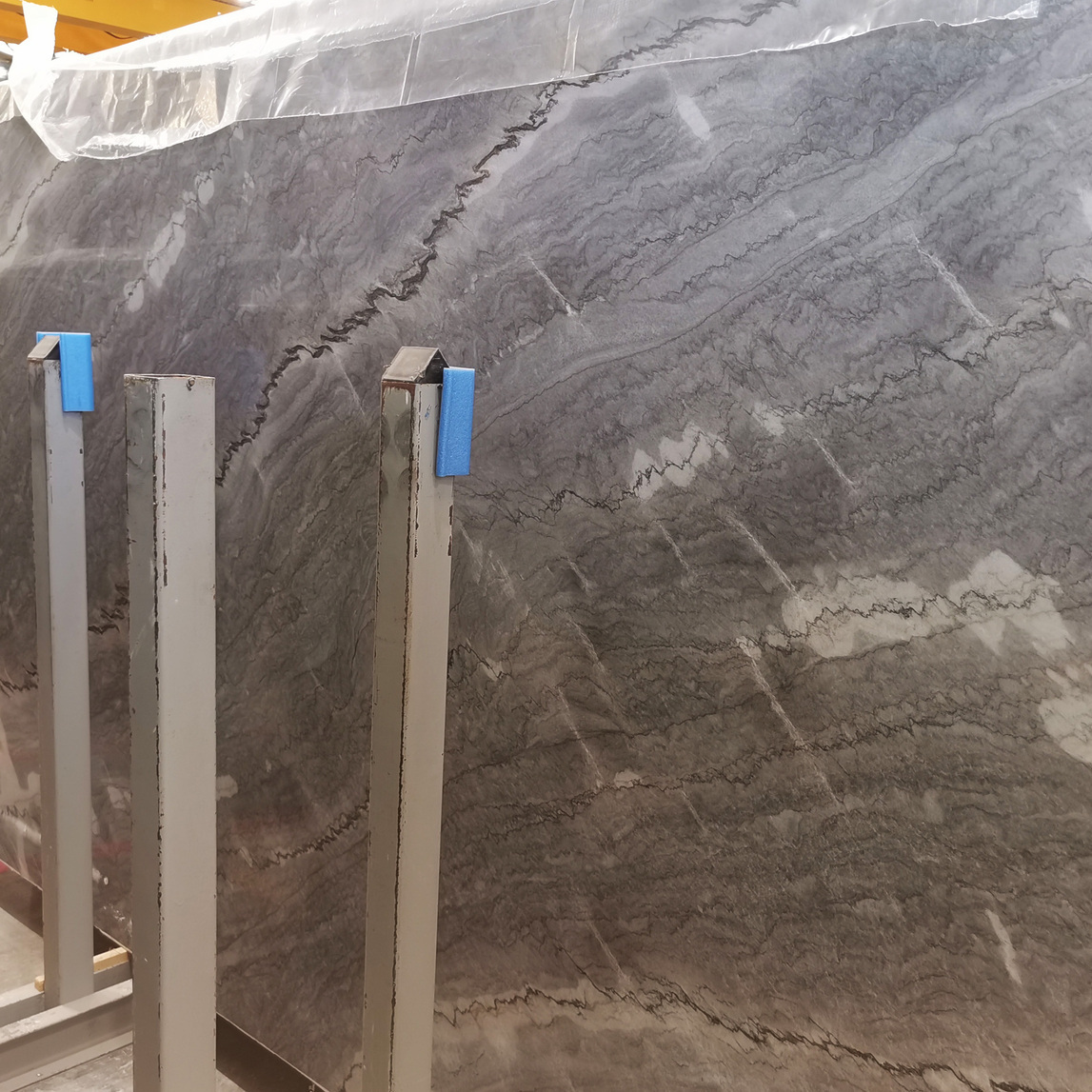 Nuvolato Quarzite slabs